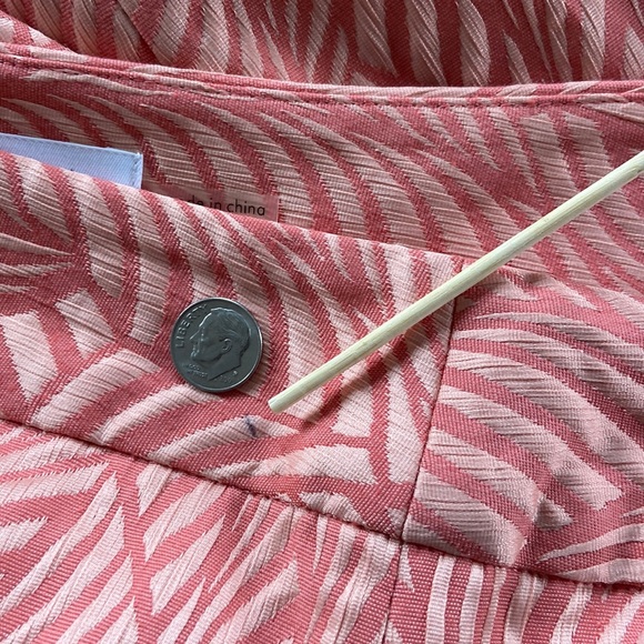 Calvin Klein Women’s Skirt Size 14 Peach Embossed Patte Back Zip Back Split NWOT - Picture 5 of 8